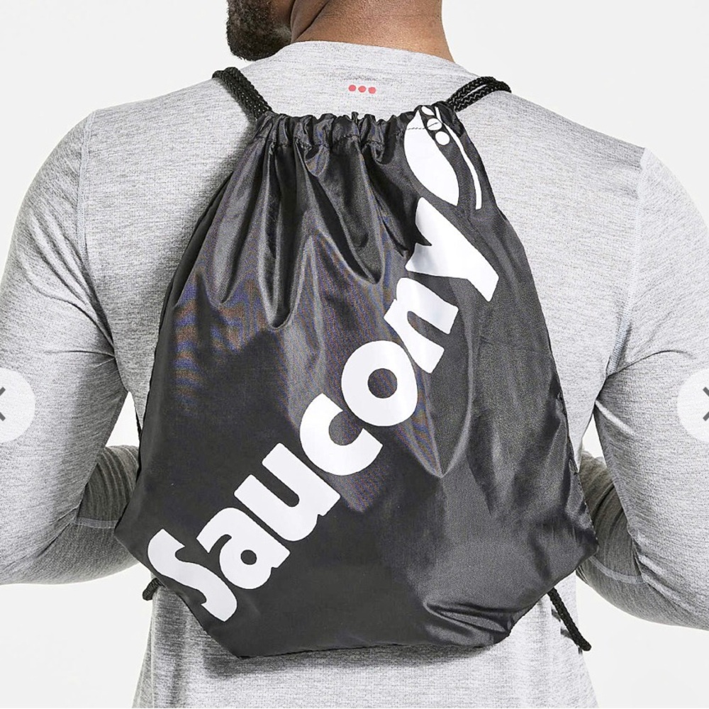 Saucony Sting Bag 14.75” x 17”